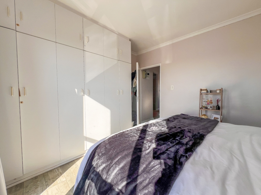 2 Bedroom Property for Sale in Myburgh Park Western Cape
